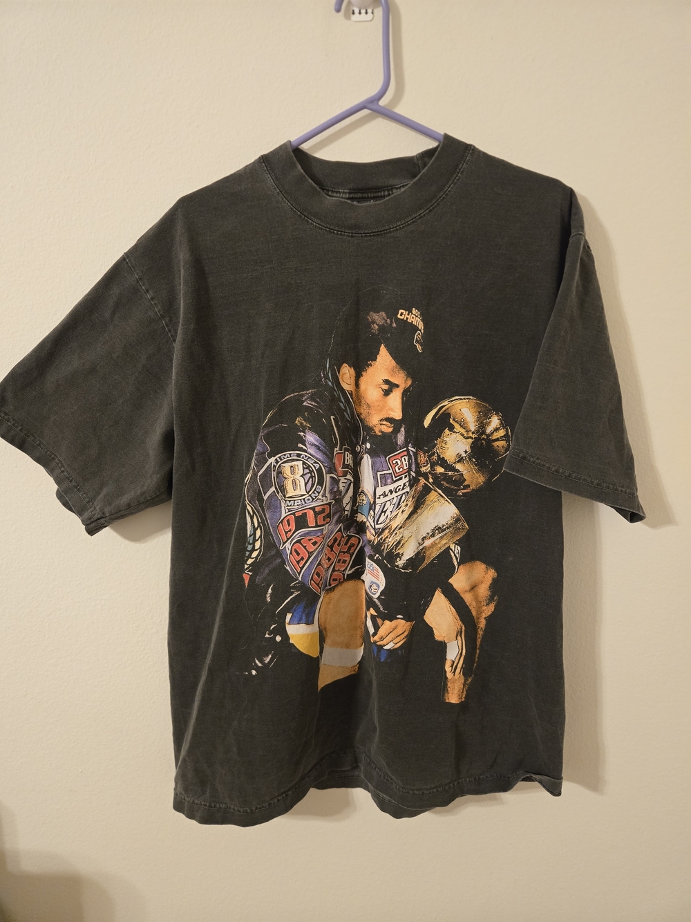 Kobe Bryant Championship Graphic Tee Size L